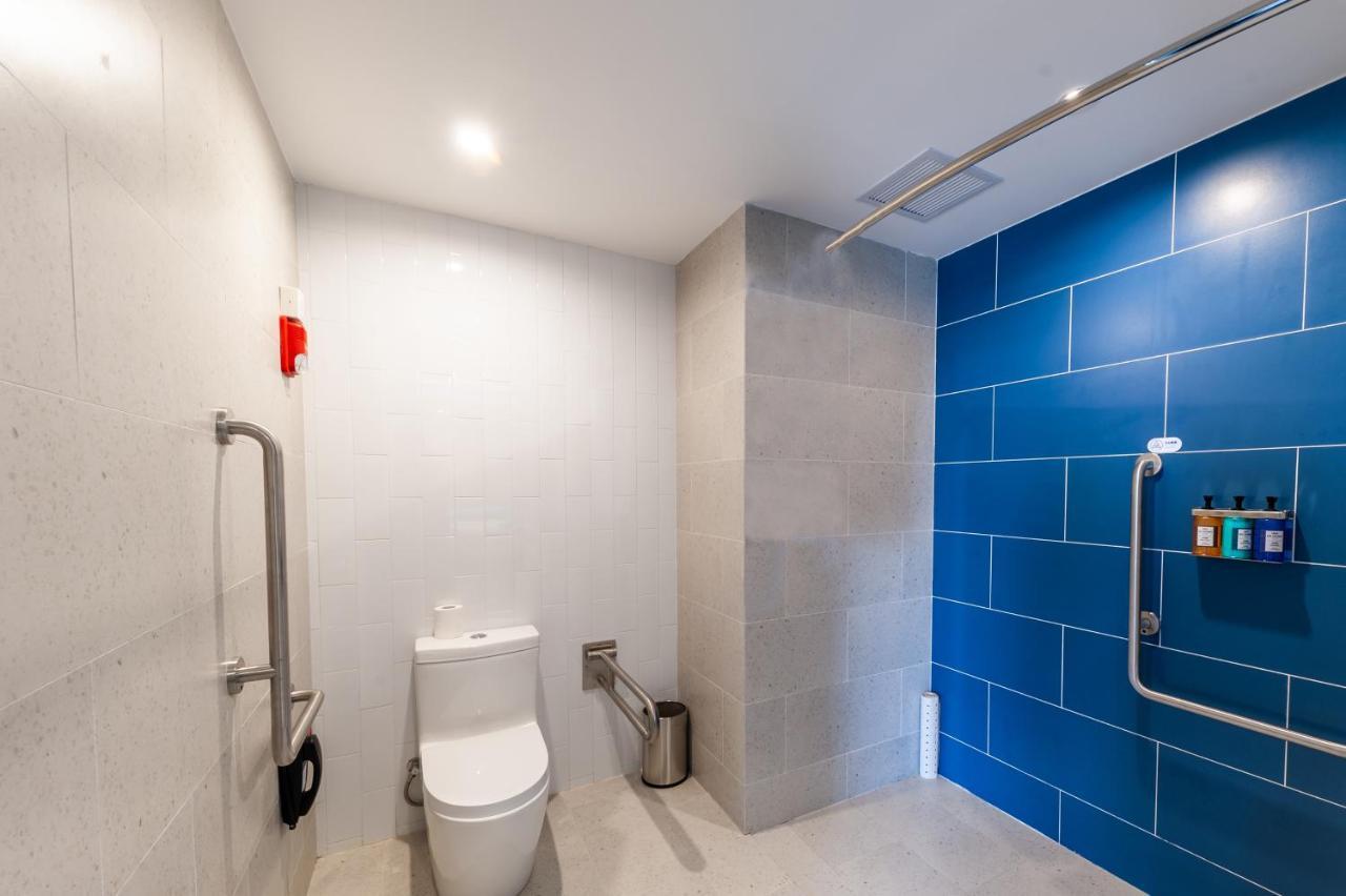 Holiday Inn Express Shanghai Baoyang By Ihg Eksteriør billede