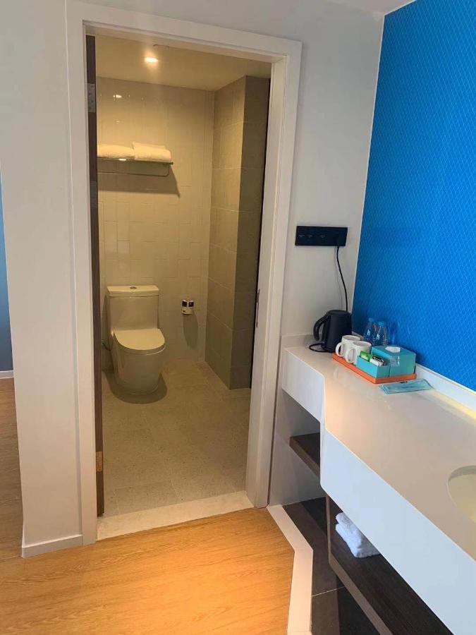 Holiday Inn Express Shanghai Baoyang By Ihg Eksteriør billede