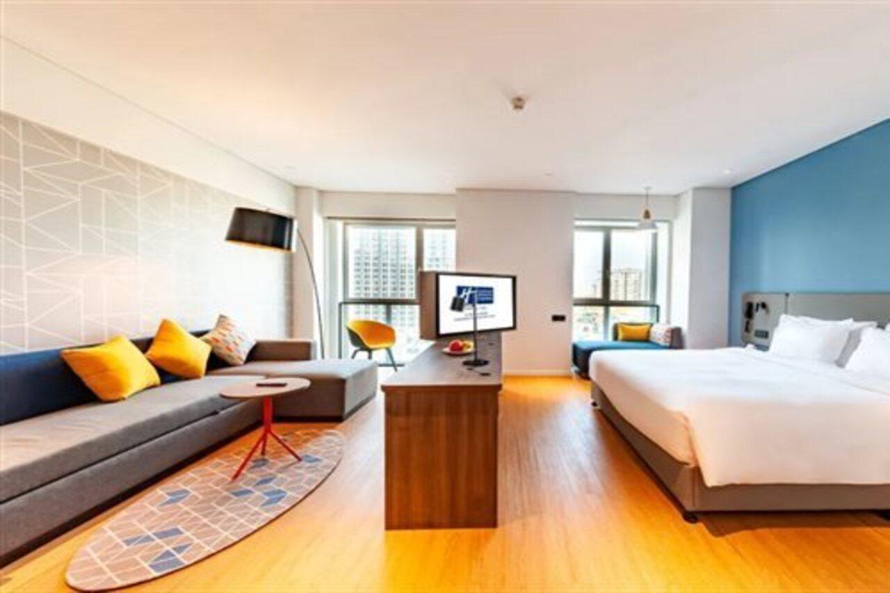 Holiday Inn Express Shanghai Baoyang By Ihg Eksteriør billede