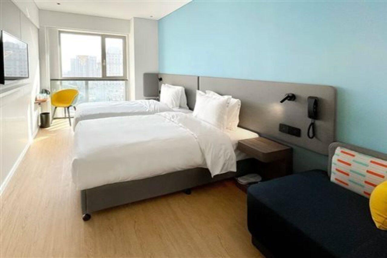 Holiday Inn Express Shanghai Baoyang By Ihg Eksteriør billede