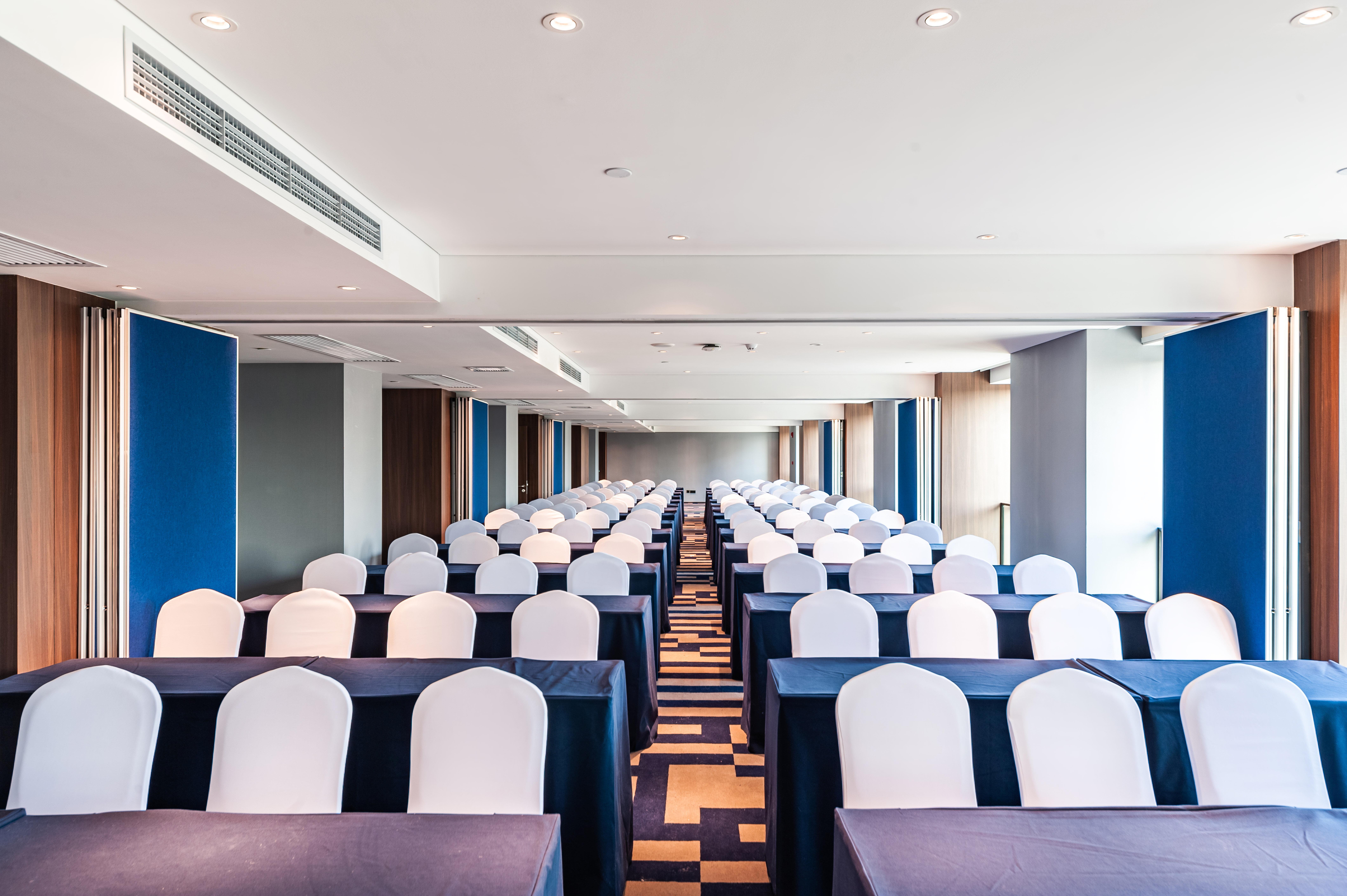 Holiday Inn Express Shanghai Baoyang By Ihg Eksteriør billede